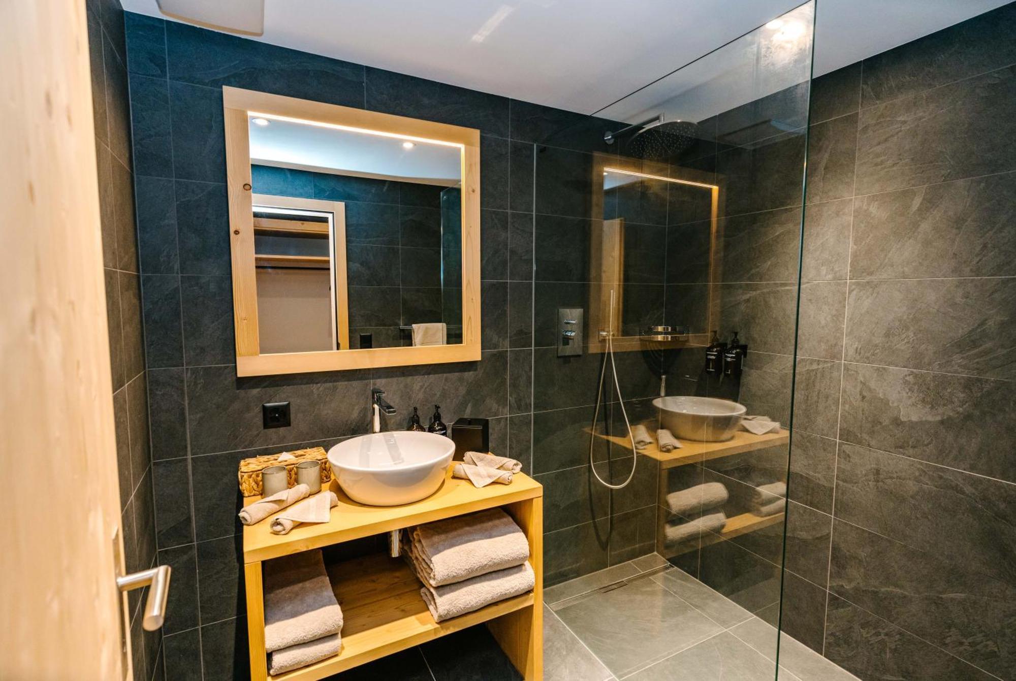 Seven Alpina Boutique Hotel Klosters-Serneus Exterior foto